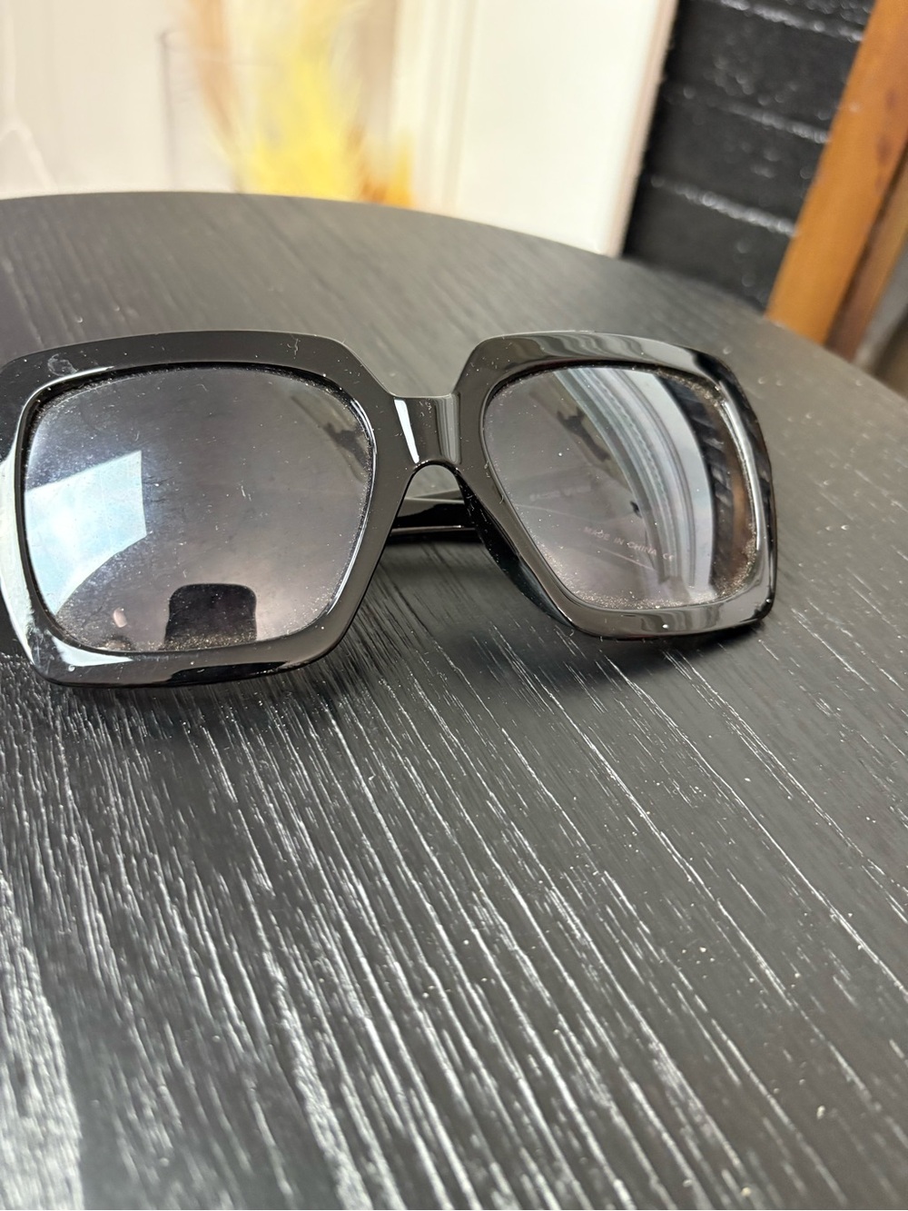 Classic Oversized Square Sunglasses in Black